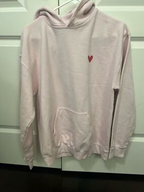 Women's Pink Heart Pullover Hoodie - Soft Casual Comfort
